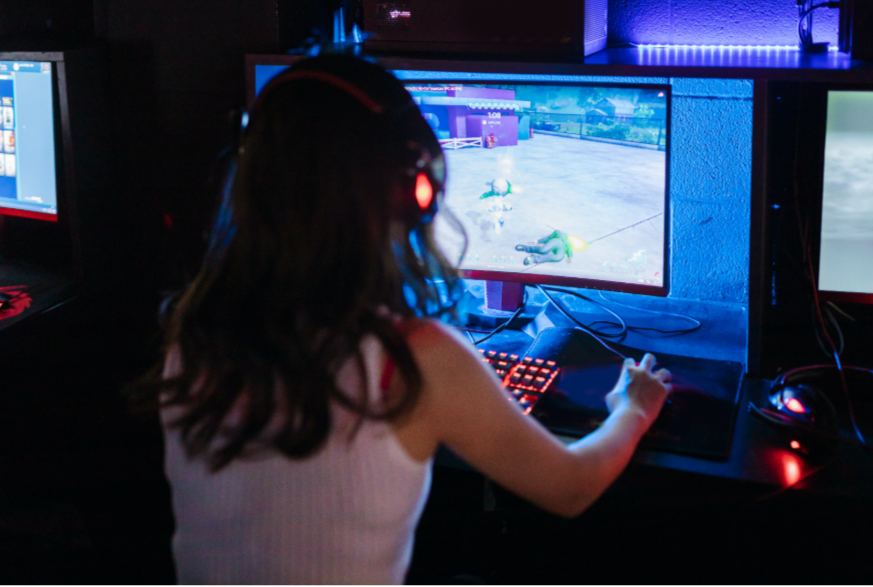 Exploring the Features of Eat and Run Police That Keep Gamers Engaged in Every Level
